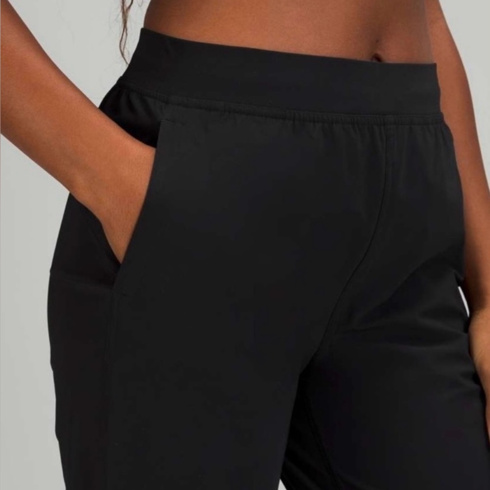 Lululemon Adapted State High-Rise Jogger Crop Black Size 4 - Picture 3 of 12